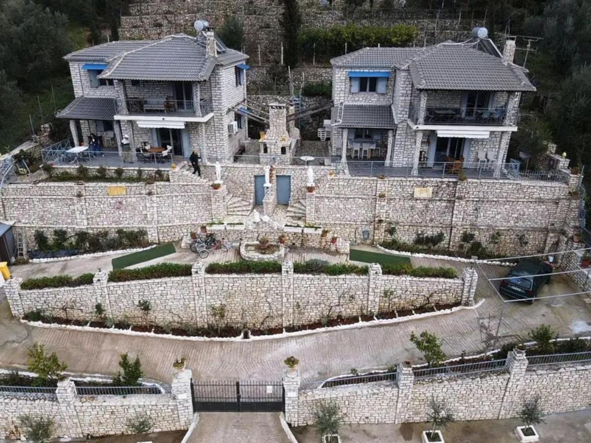 Stone Maisonettes Aigio Exterior foto